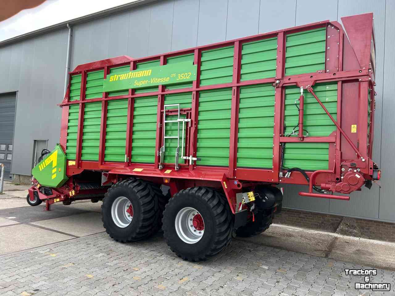 Autochargeuse Strautmann Super Vitesse CFS 3502  ( Verkocht )