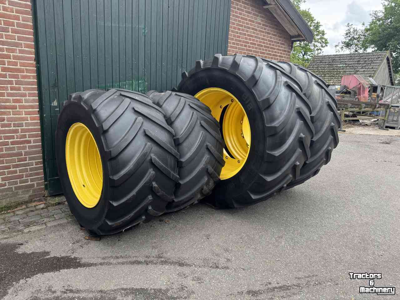 Roues, Pneus, Jantes, Barillets Jumelage Michelin 900/50R42 710/55R30