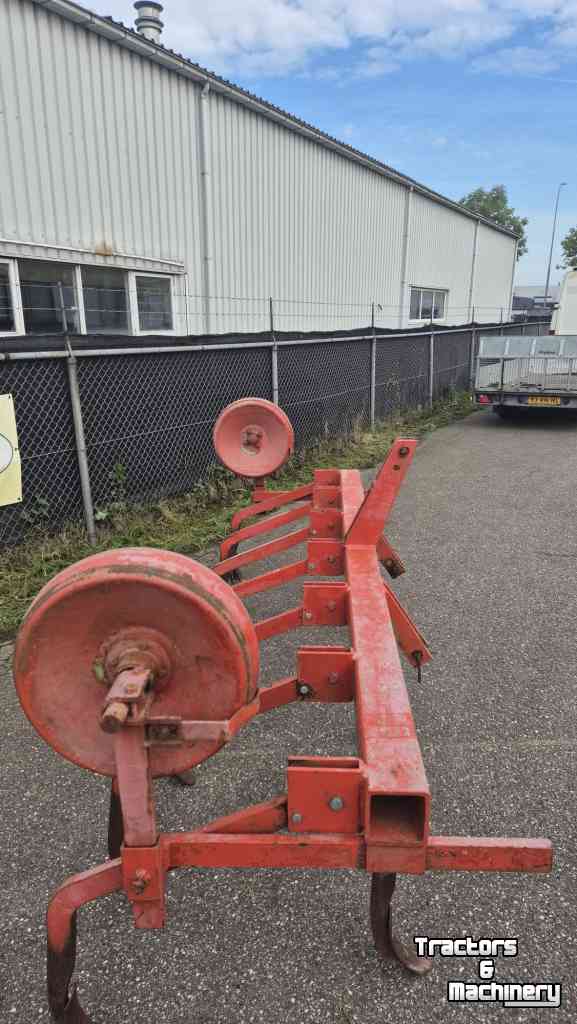 Cultivateur  310