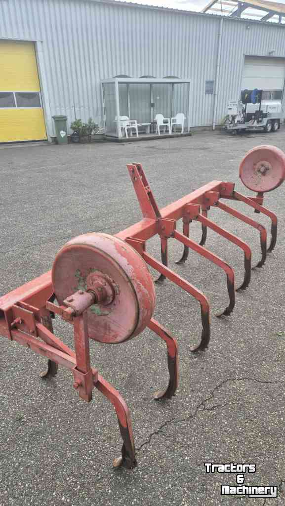 Cultivateur  310