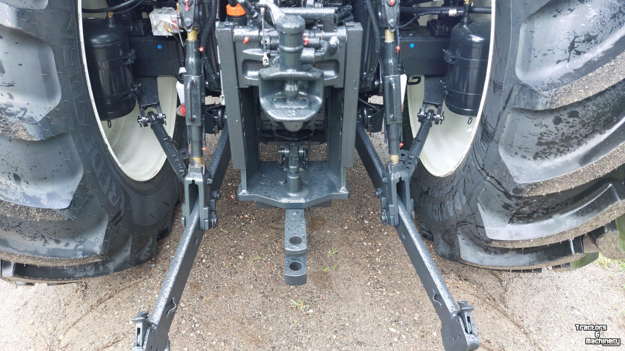 Tracteur New Holland 140 AutoCommand