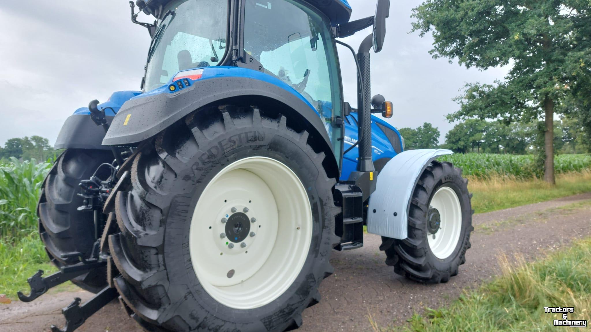 Tracteur New Holland 140 AutoCommand