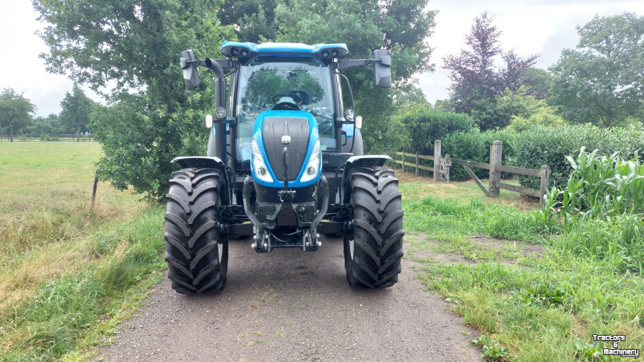 Tracteur New Holland 140 AutoCommand