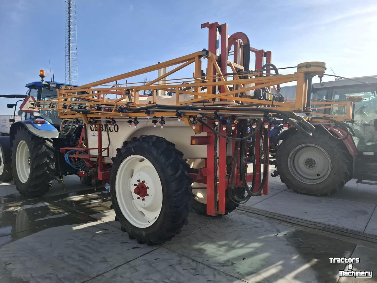 Pulvérisateur porté Agrifac 3027EH