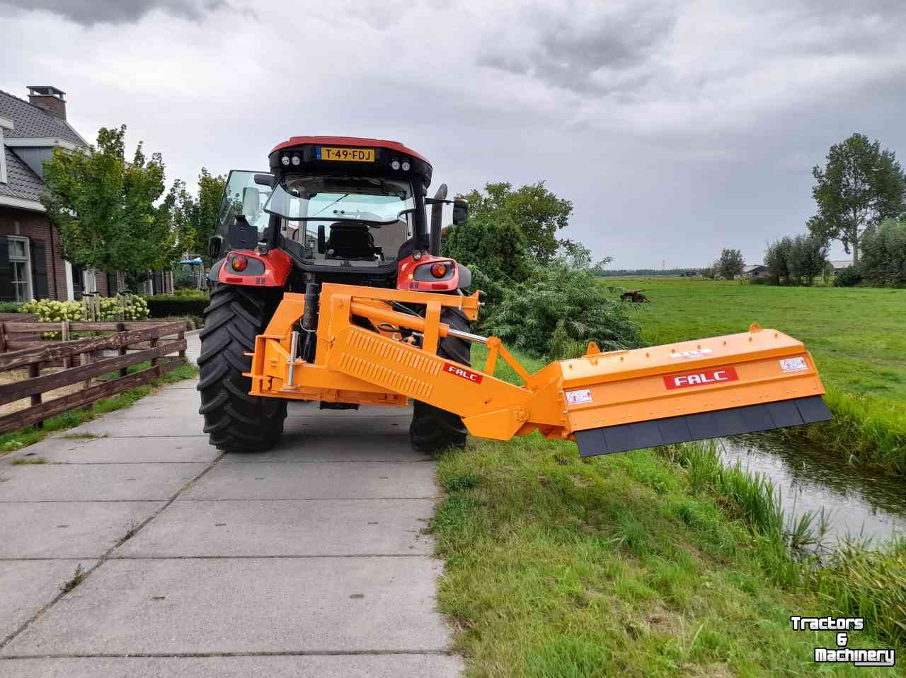 Rotobroyeur Falc TLF 1600 zij-klepelmaaier
