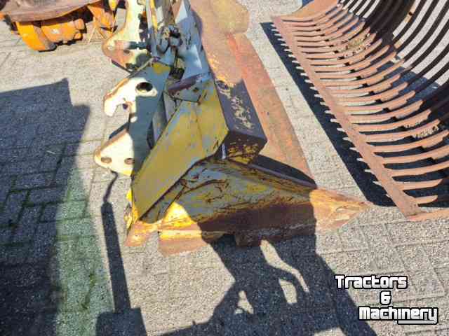 Autres matériel de terrassement et de chantier  Puinbak
