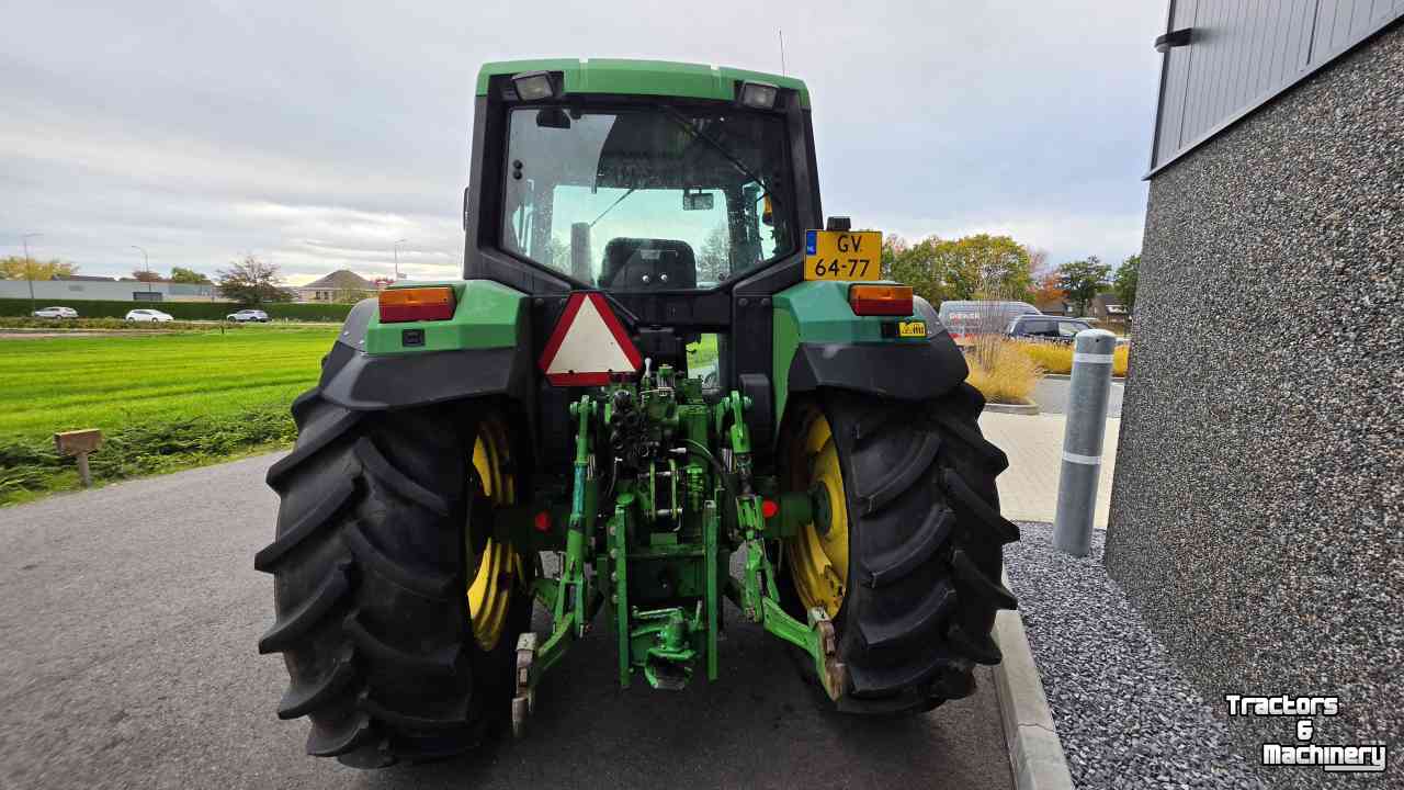 Tracteur John Deere 6400