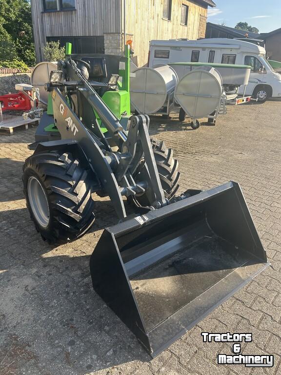 Chargeuse sur pneus Giant V5002 X-tra