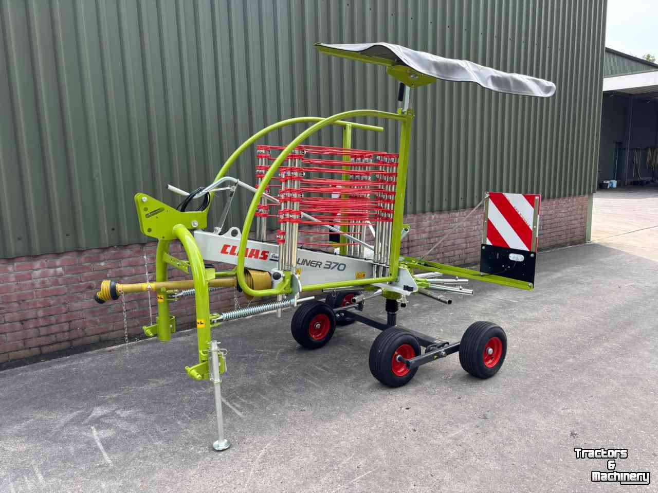 Andaineur Claas Liner 370