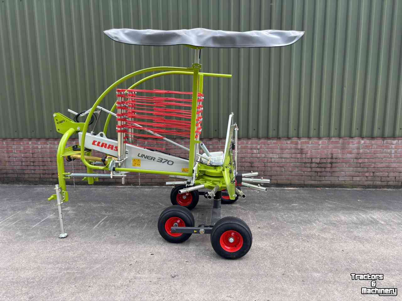 Andaineur Claas Liner 370