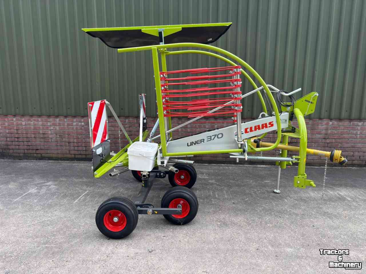 Andaineur Claas Liner 370