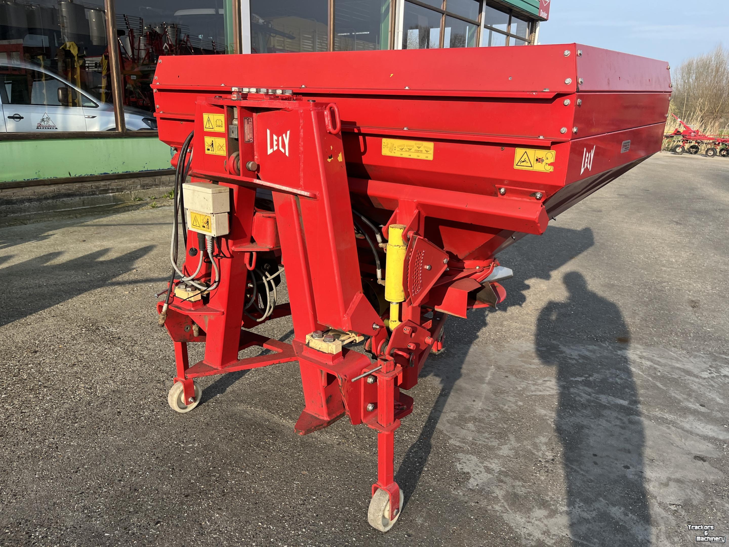 Distributeur d‘engrais Lely centerliner SE