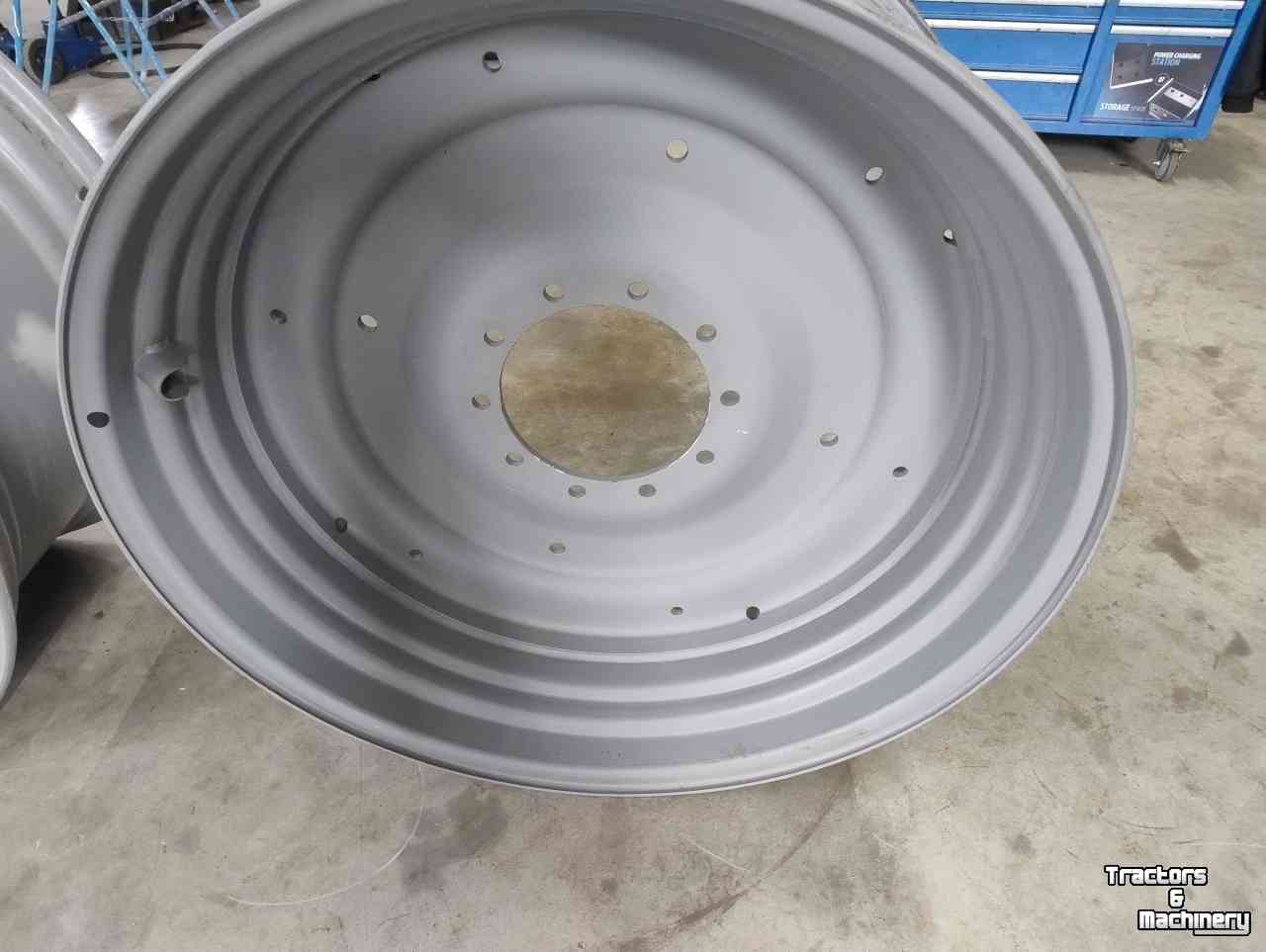 Roues, Pneus, Jantes, Barillets Jumelage Titan 16X30 + 20X42 10 gaats 7250TTV