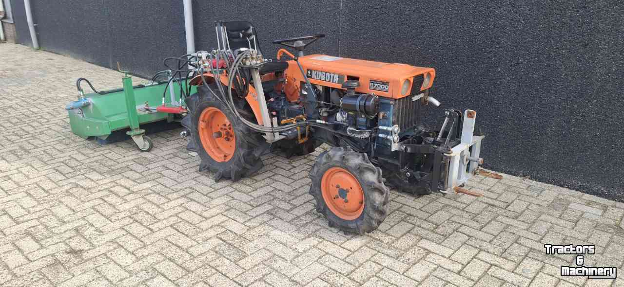 Tracteur pour horticulture Kubota B7000