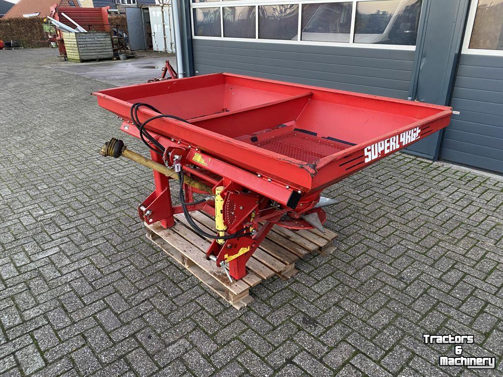 Distributeur d‘engrais Lely KUNSTMESTSTROOIER MET CENTERMATIC
