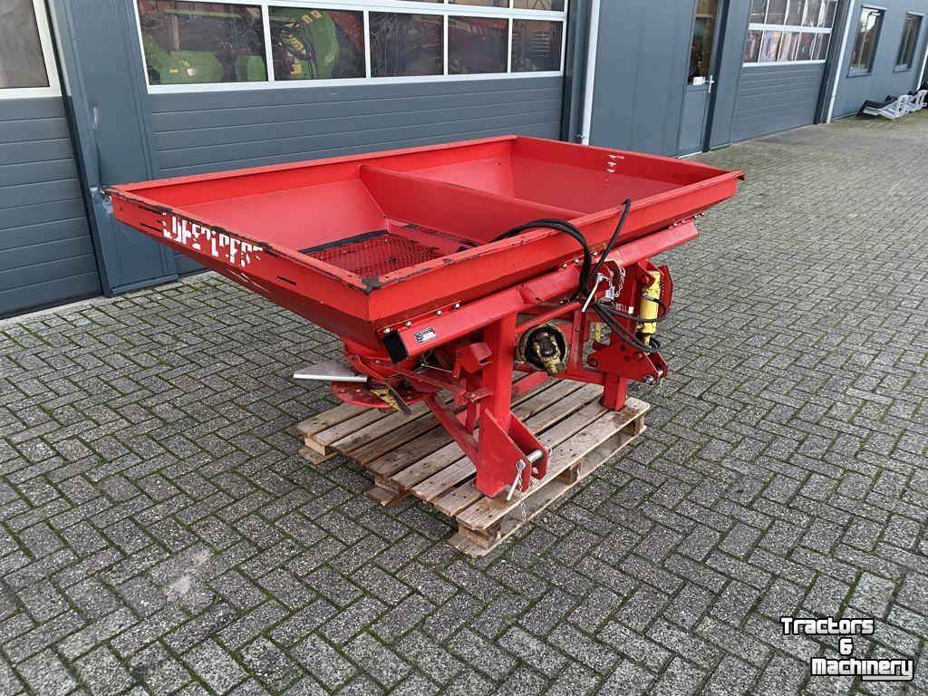 Distributeur d‘engrais Lely KUNSTMESTSTROOIER MET CENTERMATIC