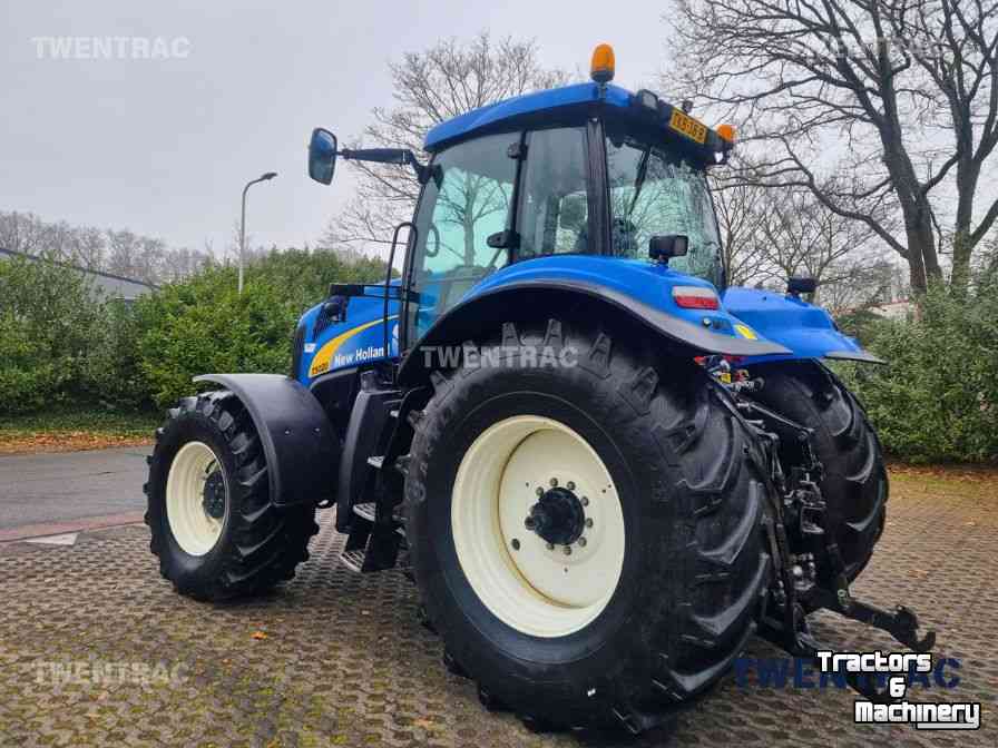 Tracteur New Holland T 8020