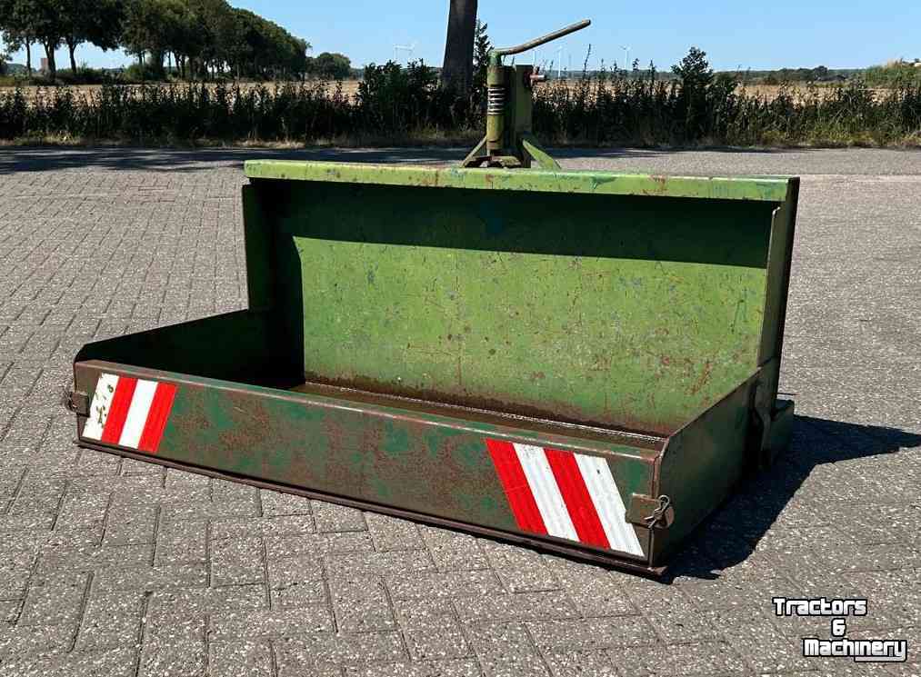 Transport godets de tracteur Jako 2B trekkerbak  grondbak