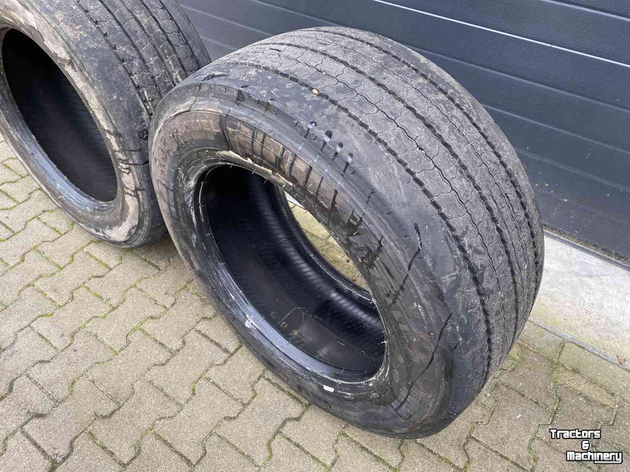 Roues, Pneus, Jantes, Barillets Jumelage Hankook 355/50R22.5