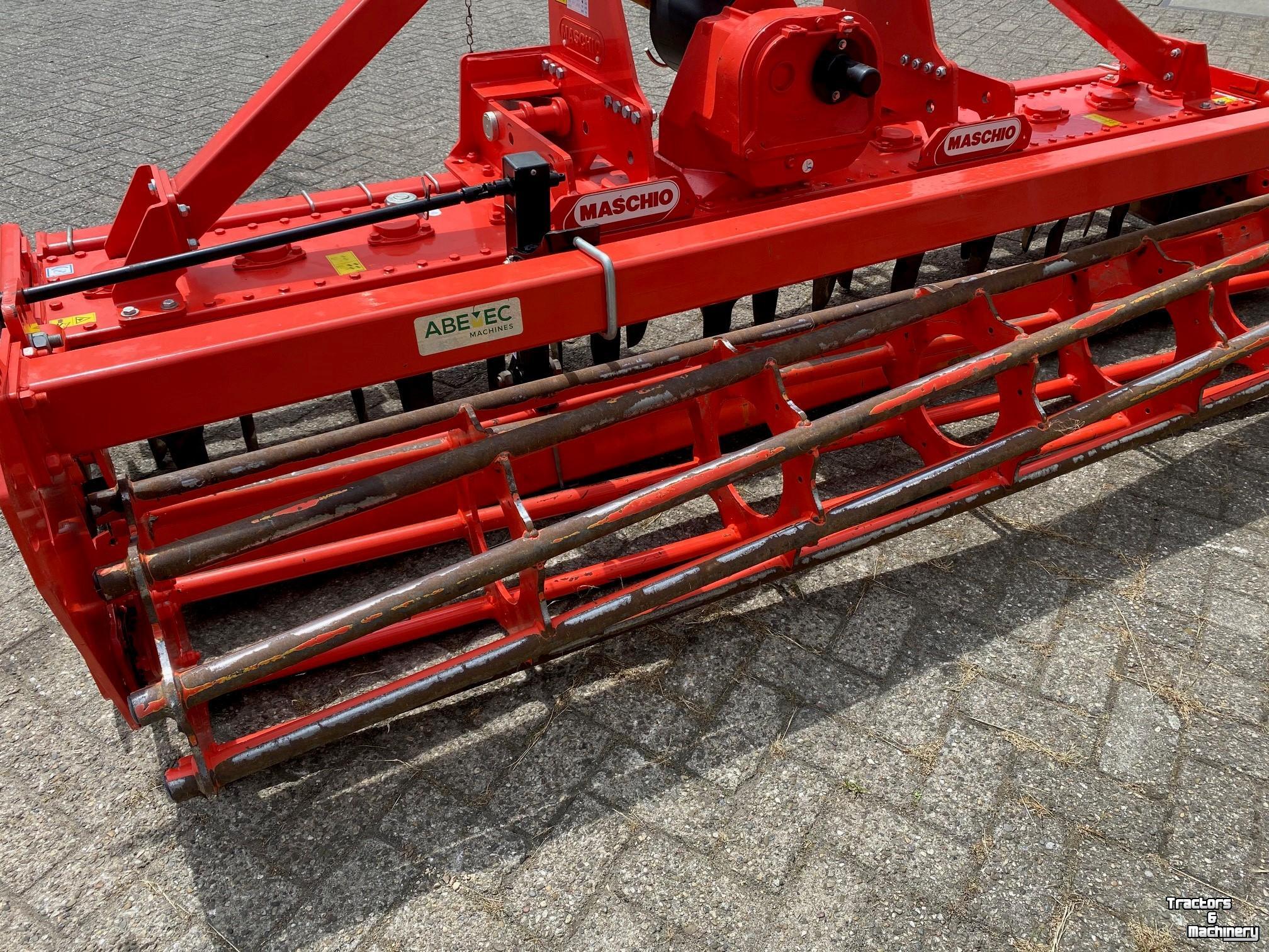 Herse rotative Maschio Maschio dm 3.0 m met openrol