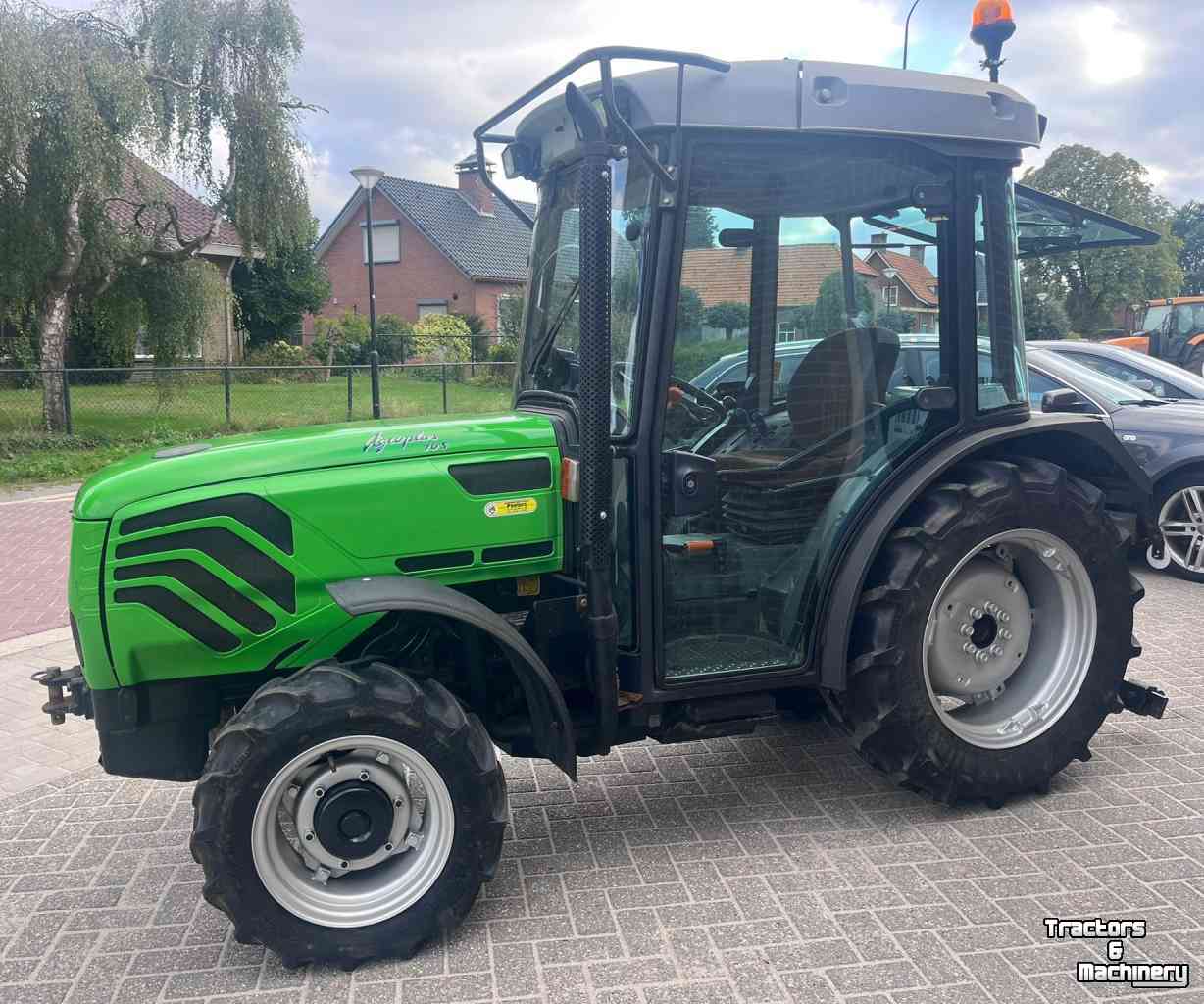 Tracteur pour vignes et vergers Deutz-Fahr Agroplus 70S