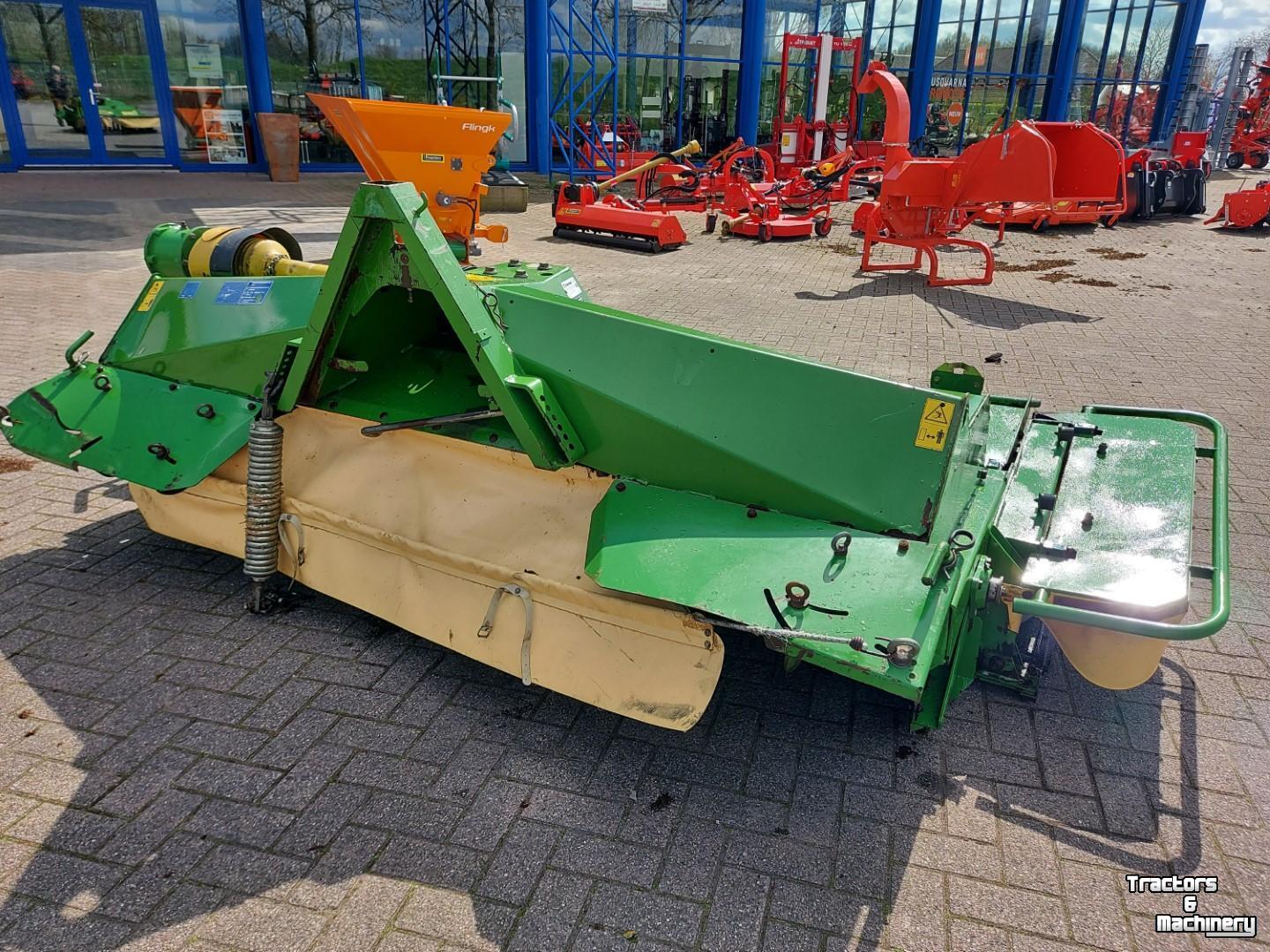 Faucheuse Krone  FRONTMAAIER EASYCUT32CV