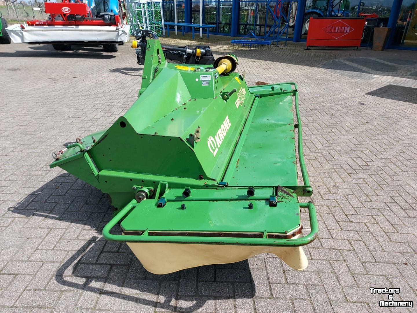 Faucheuse Krone  FRONTMAAIER EASYCUT32CV