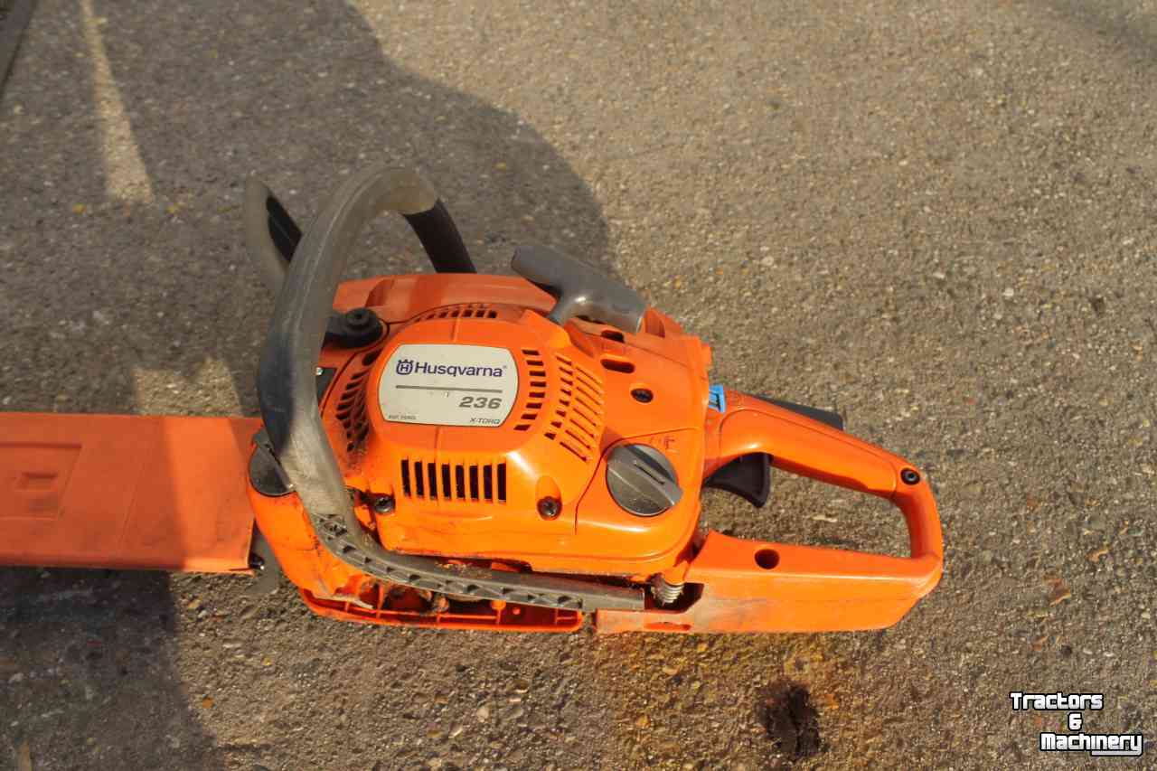 Tronconneuse à chaine Husqvarna 236 kettingzaag motorzaag