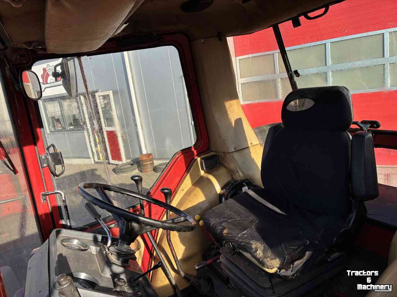 Tracteur International 845XL