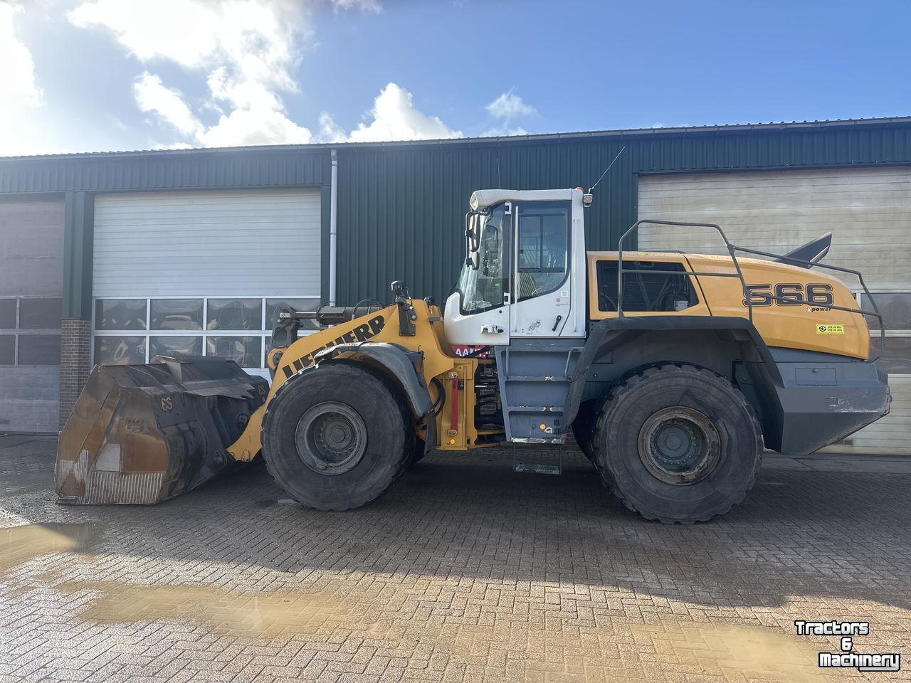 Chargeuse sur pneus Liebherr Shovel  566 XPower
