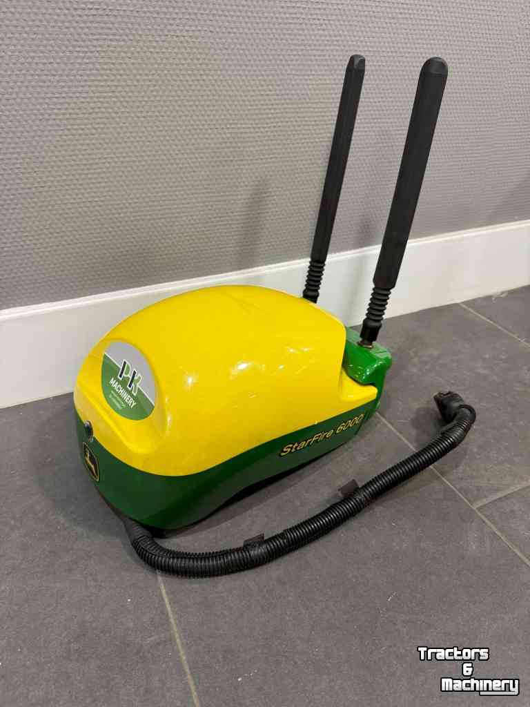 Systèmes et accessoires de GPS John Deere Starfire 6000 SF3/RTK en 4g LTE modem incl 5 jaar M-rtk