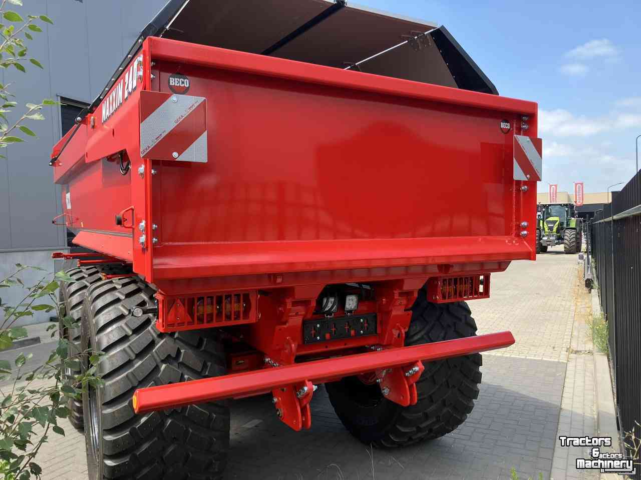Benne agricole Beco Maxxim 240 XL