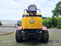 Ensileuse automotrice New Holland FR 700 hakselaar
