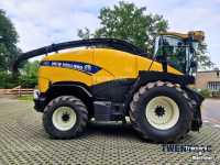 Ensileuse automotrice New Holland FR 700 hakselaar