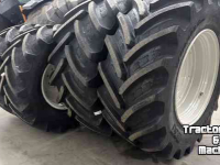 Roues, Pneus, Jantes, Barillets Jumelage BKT 710/60 R38 + 600/60 R28 op velg