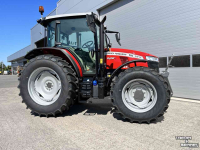 Tracteur Massey Ferguson 5711M Dyna 4