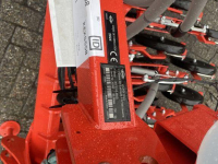 Semoir Kuhn ZAAIMACHINE VENTA TYPE BTF3000 24DD