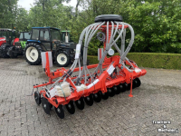 Semoir Kuhn ZAAIMACHINE VENTA TYPE BTF3000 24DD