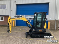 Mini pelleteuse New Holland E35D