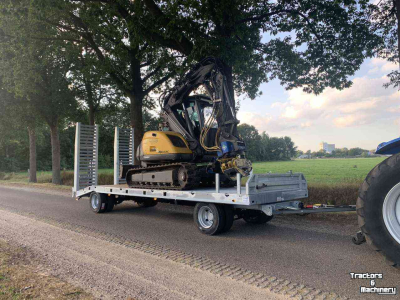 Semi-remorque surbaissé Heuvelmans Dieplader