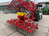 Herse étrille Einbock Grass-manager wiedeg + APV zaaimachine