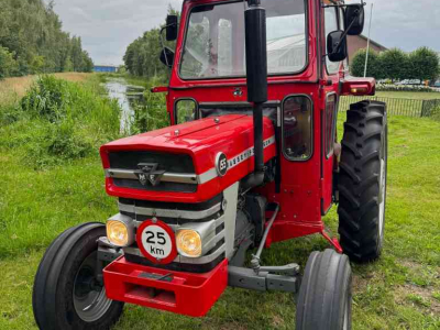 Tracteur Massey Ferguson 155 2WD Tractoren