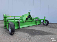 Fraise buteuse AVR Multivator Farmer 4x75
