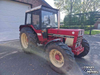 Tracteur International 844-s