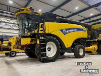 Moissonneuse batteuse New Holland CX 8.70 Maaidorser