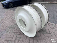 Roues, Pneus, Jantes, Barillets Jumelage New Holland Molcon W8-32 set velgen vast