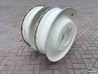 Roues, Pneus, Jantes, Barillets Jumelage New Holland Molcon W8-32 set velgen vast