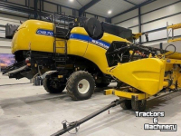 Ensileuse automotrice New Holland CX8.70