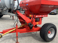 Distributeur d‘engrais Kuhn Kuhn /Rauch MDS 935