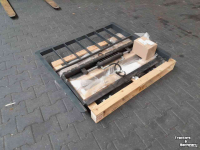 Pièces d‘occasion diverse Baoli SIDE-SHIFT BORD PALLETBORD FEM2 2500 KG